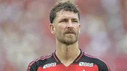 Léo Pereira chamlu atenção de Ancelotti - Foto: Thiago Ribeiro/AGIF