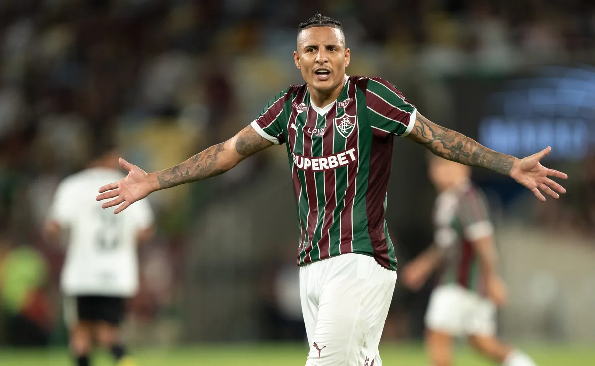 Fluminense tem seis titulares pendurados antes de duelo contra o Corinthians pelo Brasileirão