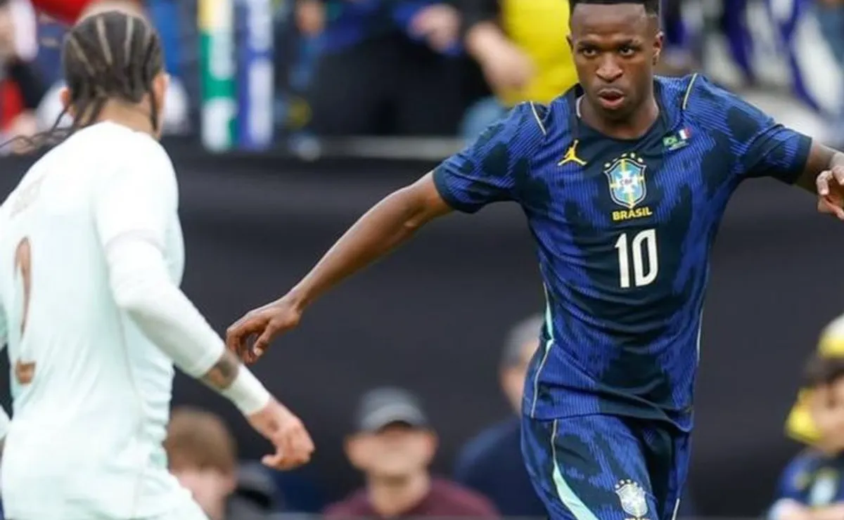 Marta aconselha Vini Jr. sobre vestir a camisa 10 da Seleção Brasileira: “Tem que entrar leve”