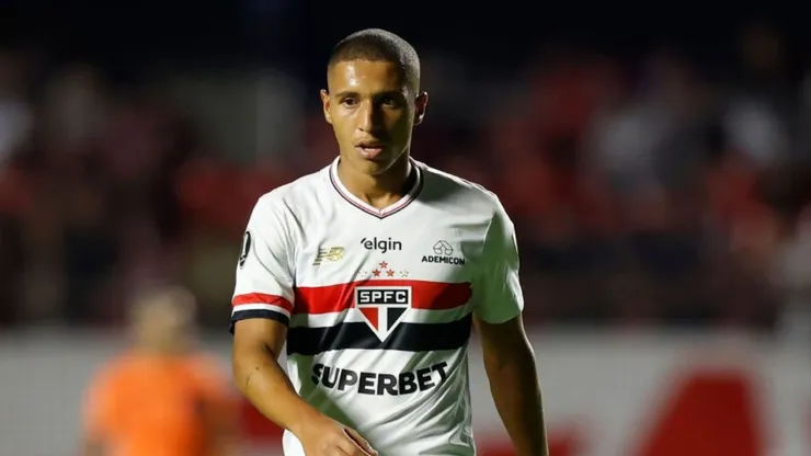 Henrique, ex-São Paulo, revela motivo para deixar o Tricolor e aponta falta de oportunidades — Foto Miguel SchincariolGetty Images