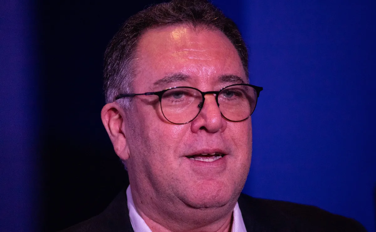 Marcelo Teixeira oferece contrato até 2029 para Davi Fernandes, promessa do Santos no Sub-20