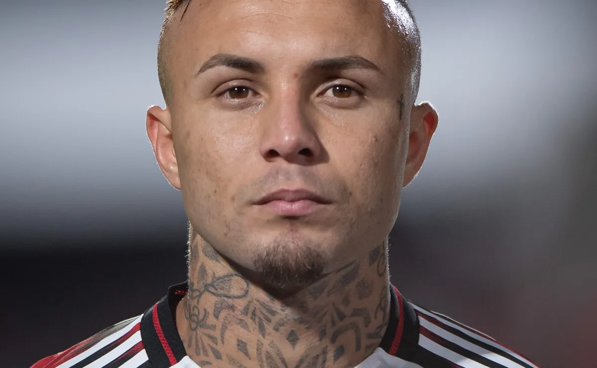 Flamengo se antecipa à saída de Everton Cebolinha e busca reposição no mercado da bola