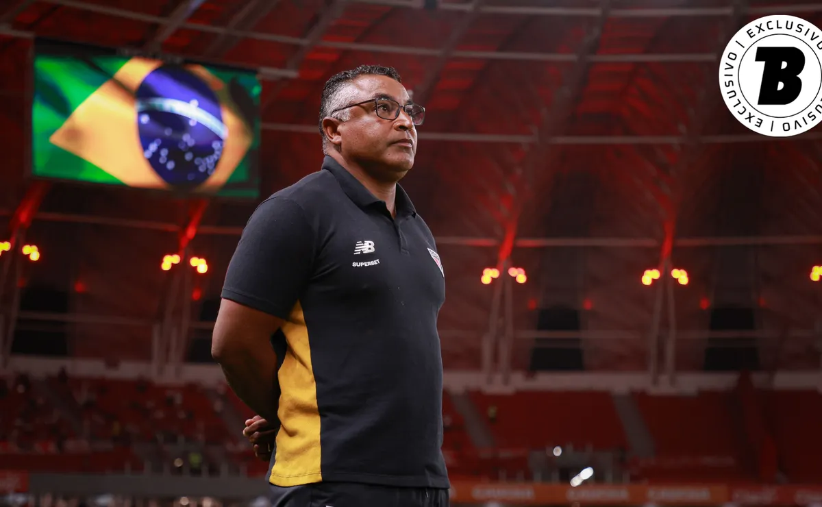 Roger Machado não esconde irritação após gol do Internacional diante do São Paulo e cena chama atenção