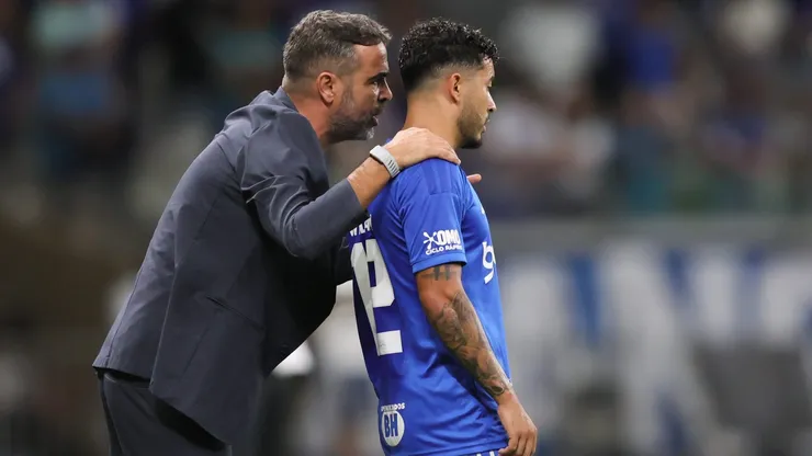 Artur Jorge, técnico do Cruzeiro durante jogo contra o Vitória.