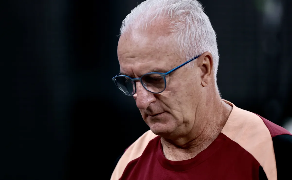 Demissão de Dorival Júnior é avaliada nos bastidores; R$ 7 milhões de multa rescisória dificulta a operação