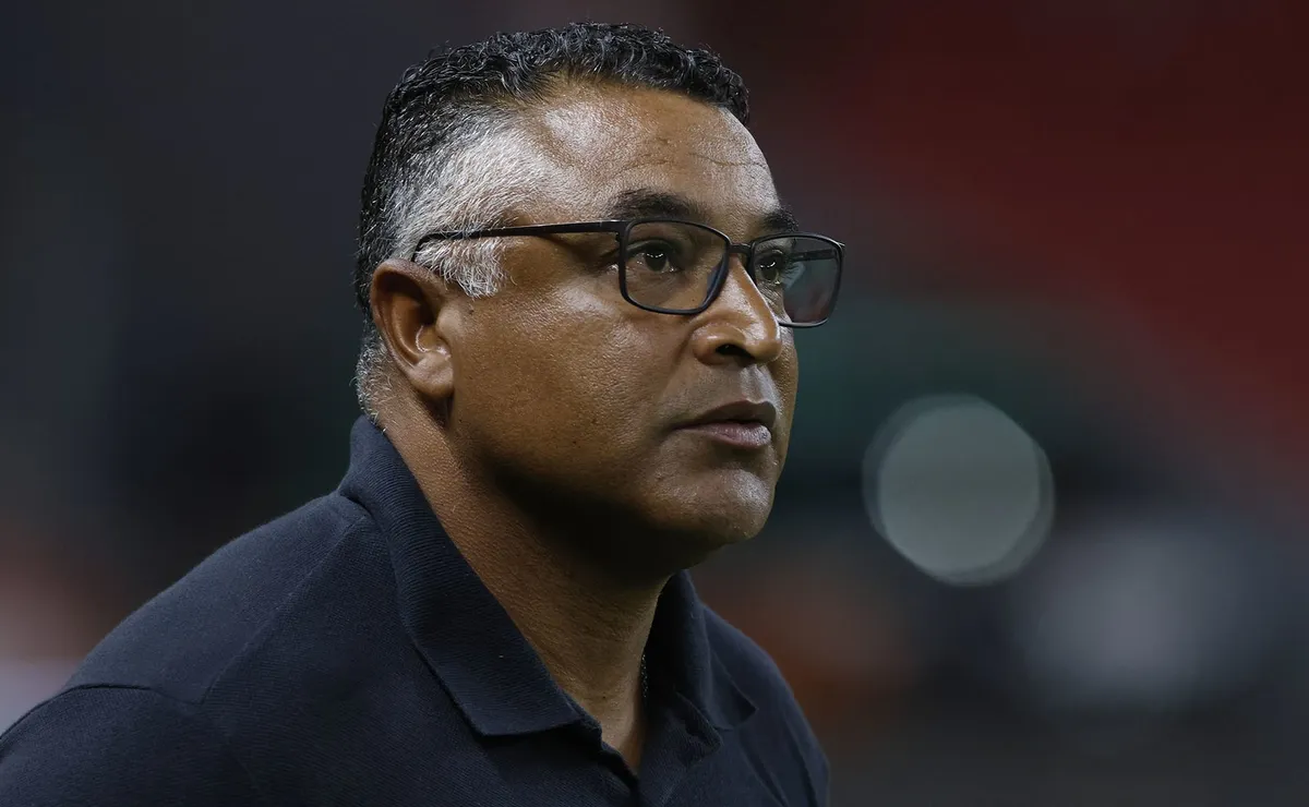 Roger Machado reprova tática de cruzamentos excessivos no São Paulo: “não é o que eu desejo”