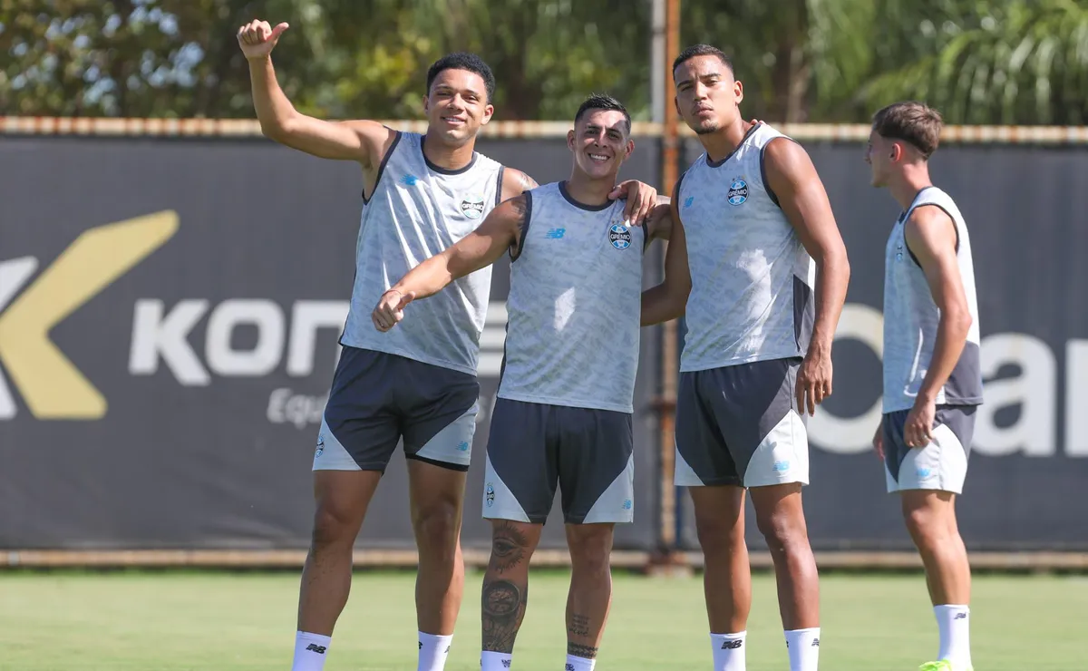 Grêmio define relacionados para enfrentar o Palmeiras com desfalques importantes