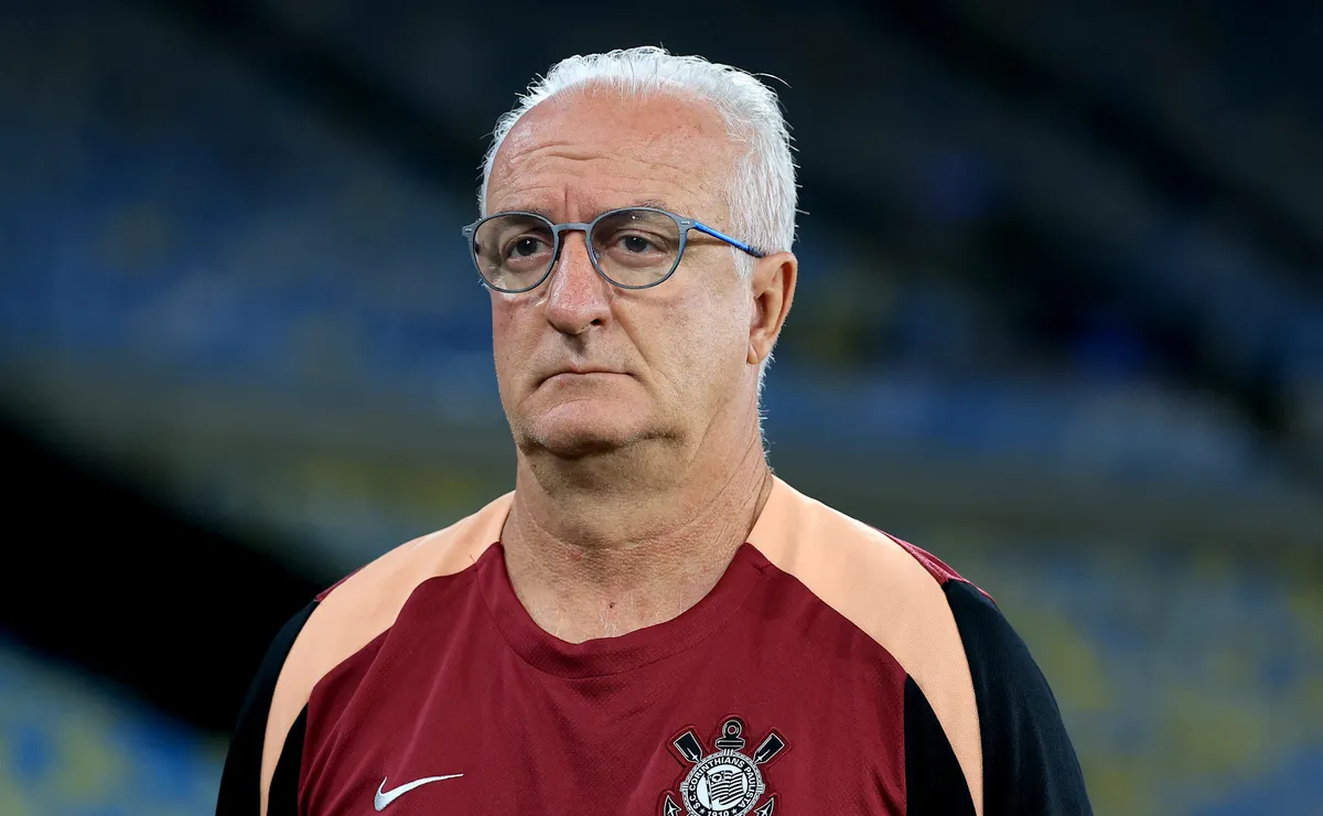 Dorival Júnior analisa Fluminense 3 x 1 Corinthians e desabafa após derrota no RJ: “Tínhamos uma ideia”
