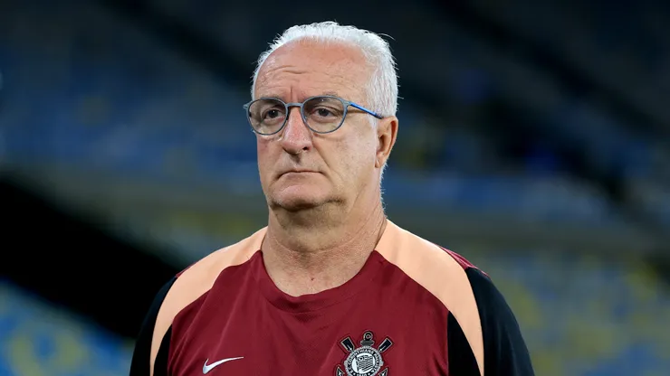 Dorival Júnior durante partida de ontem (2)