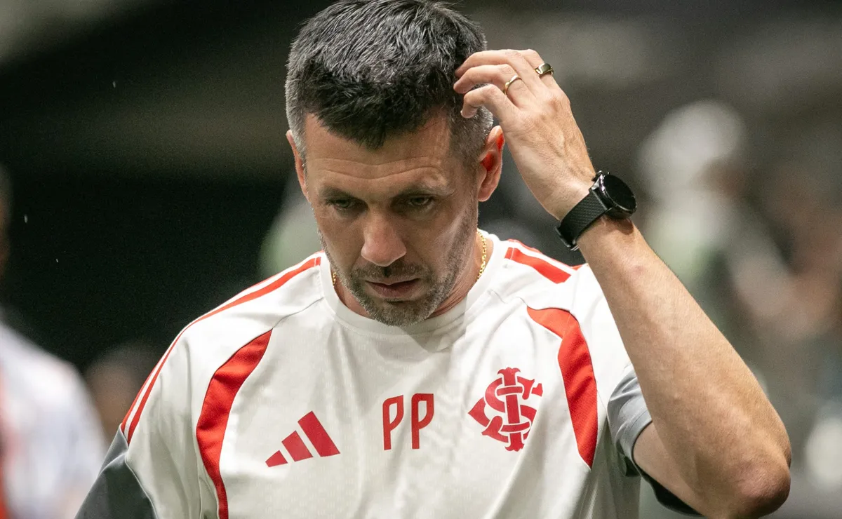 Pezzolano detalha estratégia contra o São Paulo e faz alerta ao Internacional sobre problema defensivo