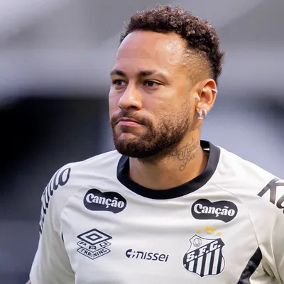 Neymar adota mudança de postura no Santos para ser convocado