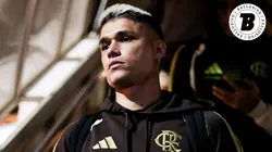 Luiz Araújo jogador do Flamengo durante viagem com a delegação para Bragança Paulista