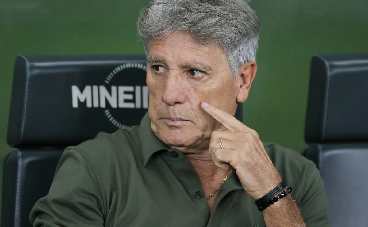 Renato Gaúcho não descarta poupar contra o Botafogo, mas faz alerta: “Depois decido a melhor opção”