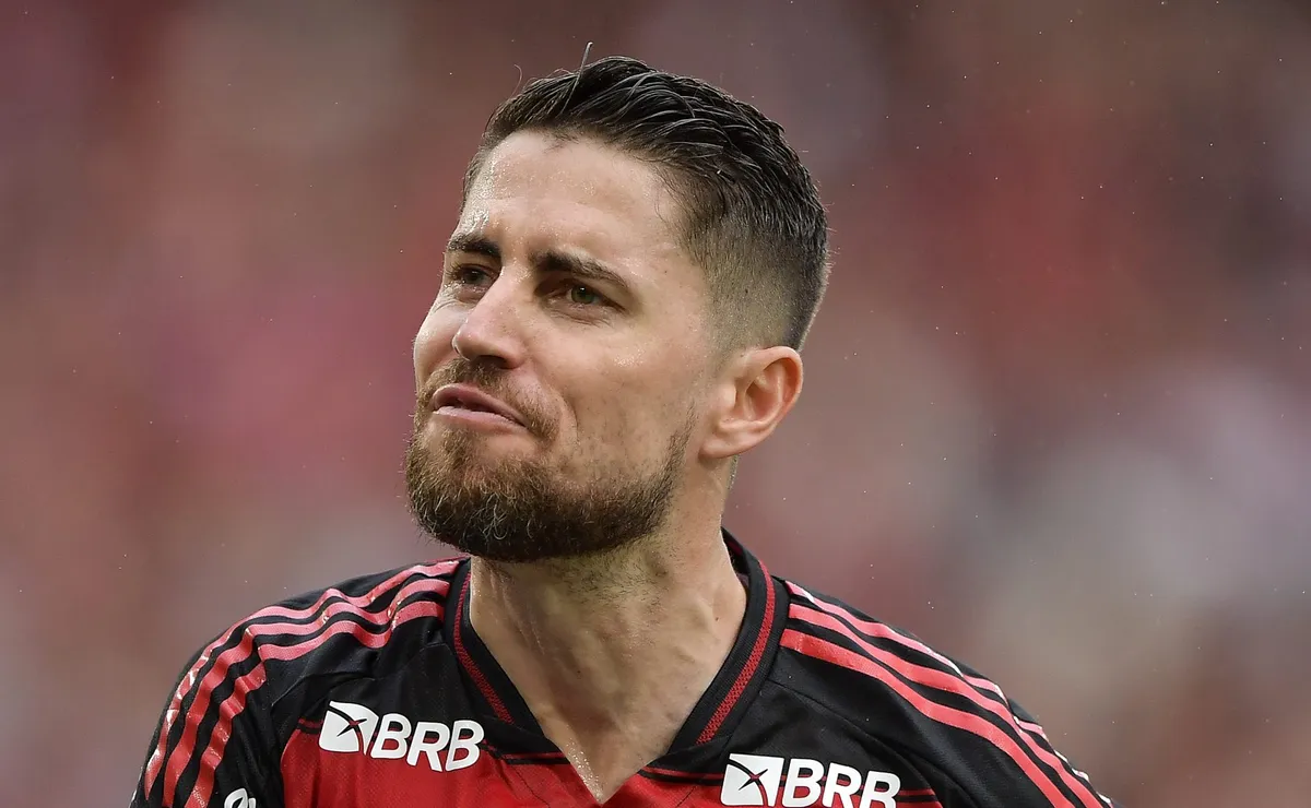 Jorginho zera questão física e entrará em campo pelo Flamengo após Data Fifa 100% preparado