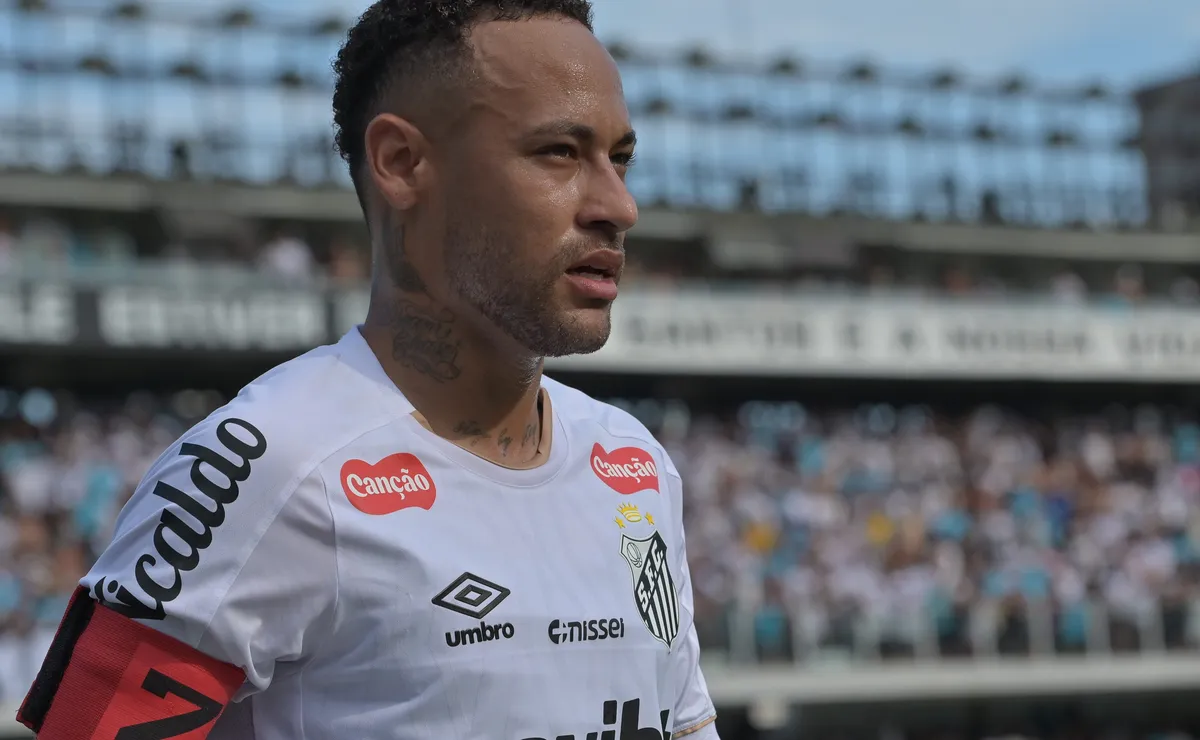 Santos enfrenta o Remo pelo Brasileirão e confia em retrospecto para voltar a vencer na competição