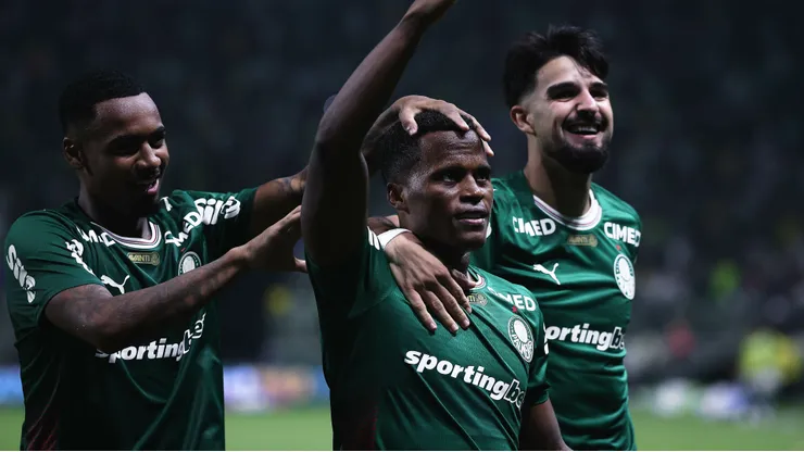 Palmeiras entra contra Grêmio com risco de perder 2 titulares para próximo jogo, contra o Bahia, em Salvador