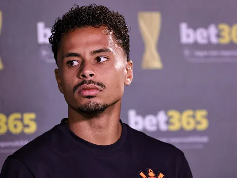 Allan pede desculpas após expulsão em Fluminense x Corinthians