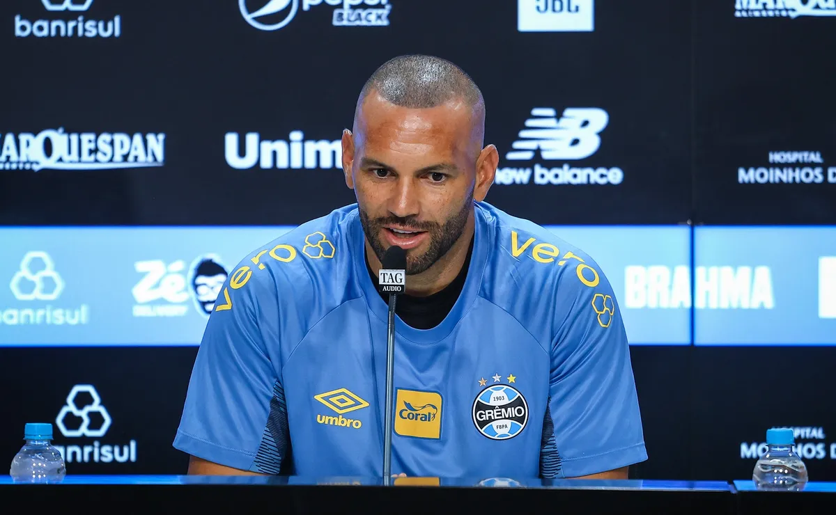 Weverton e Marcos Rocha reencontrarão o Palmeiras como lideranças influentes no vestiário do Grêmio