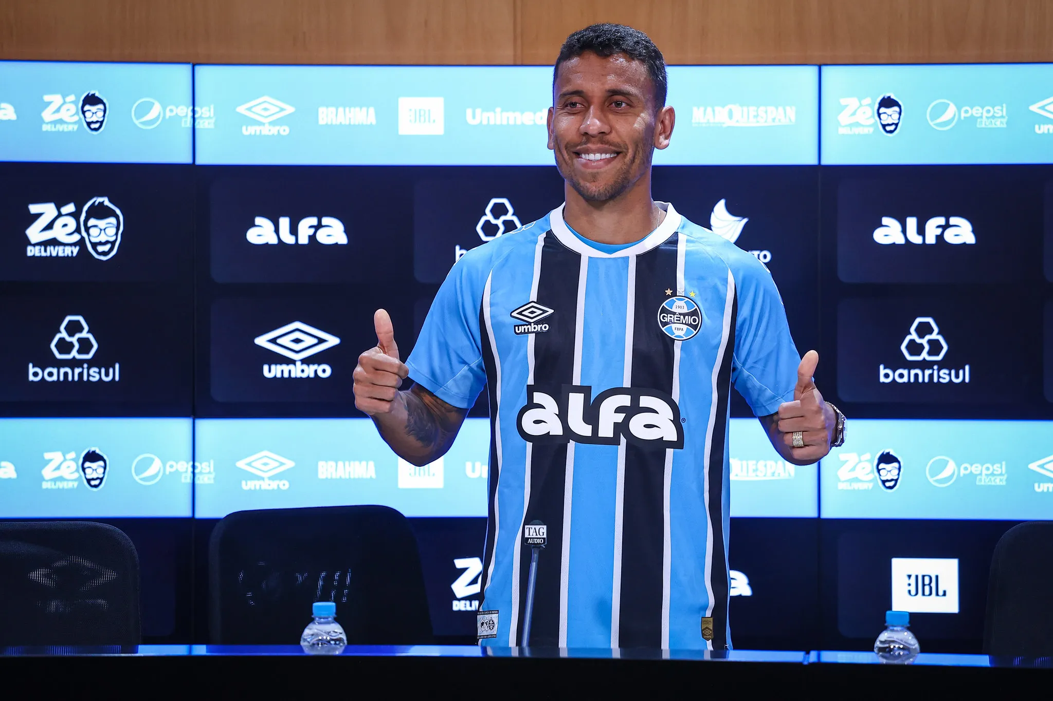 Marcos Rocha não joga desde fevereiro – Foto: Lucas Uebel/Grêmio FBPA