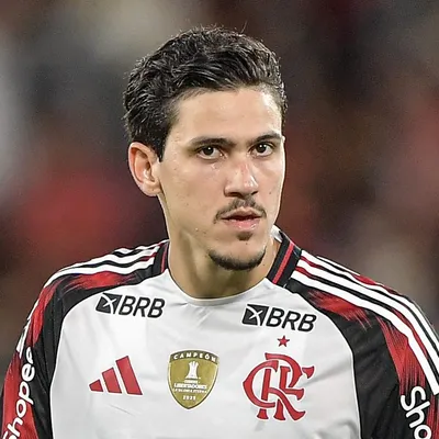Pedro quer receber R$ 1,65 milhão mensais para renovar com Fla