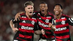 Varela (à esquerda) foi cortado por comissão técnica e DM de Bragantino x Flamengo após atuações na Data FIFA