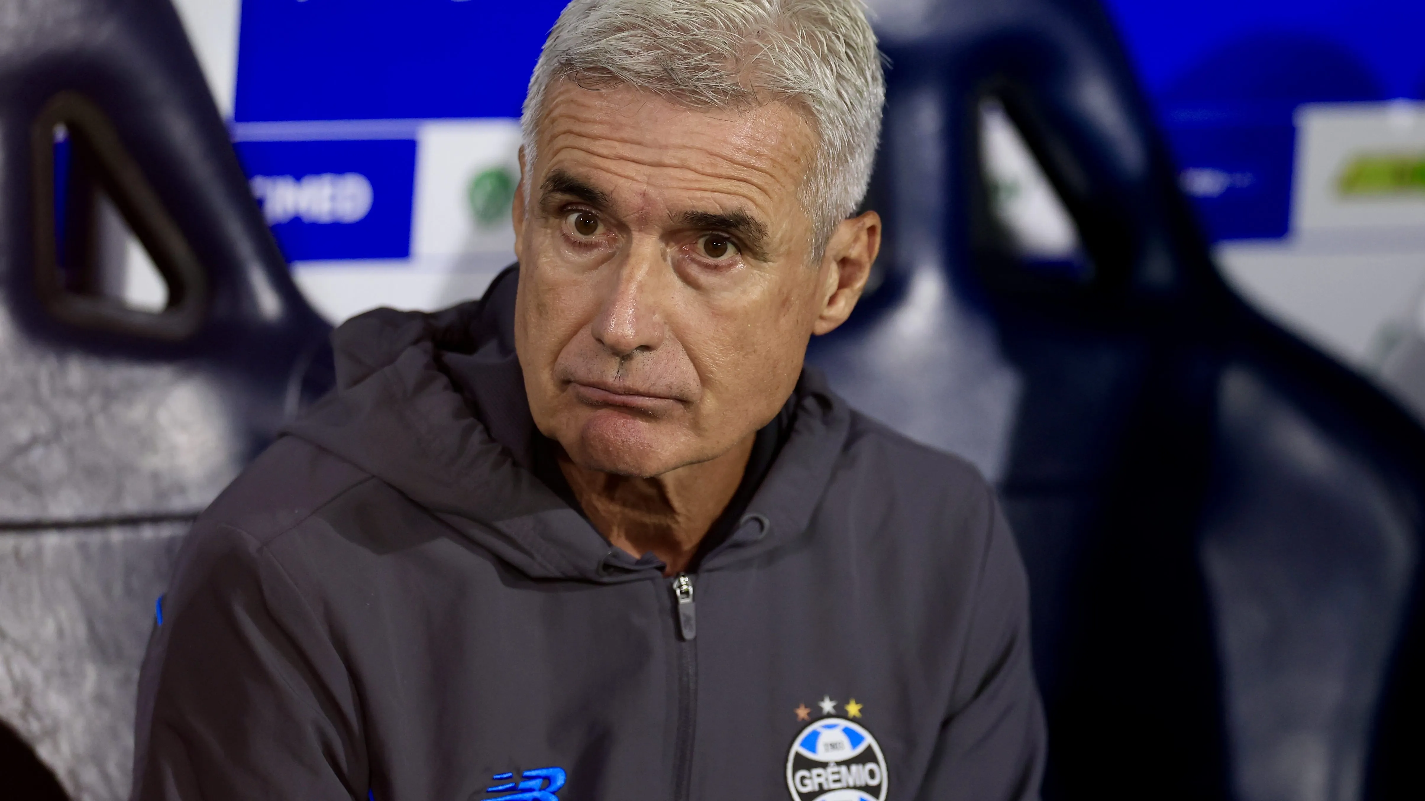 Luís Castro fez auto-crítica negativa – Foto: Marcello Zambrana/AGIF