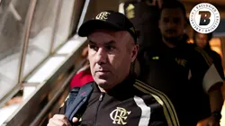 Leonardo Jardim técnico do Flamengo durante viagem com a delegação Rubro-Negra