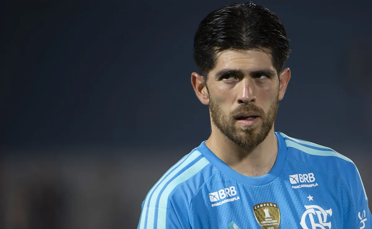 Rossi denuncia agressão após jogo e clima esquenta entre Flamengo e Bragantino: “Uma cotovelada”