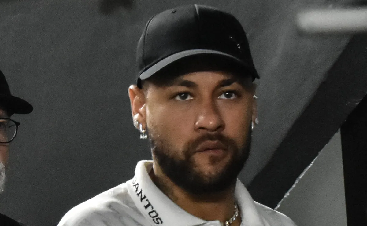 Neymar corre sério risco de sofrer punição de 10 jogos após adotar tom pejorativo criticando arbitragem