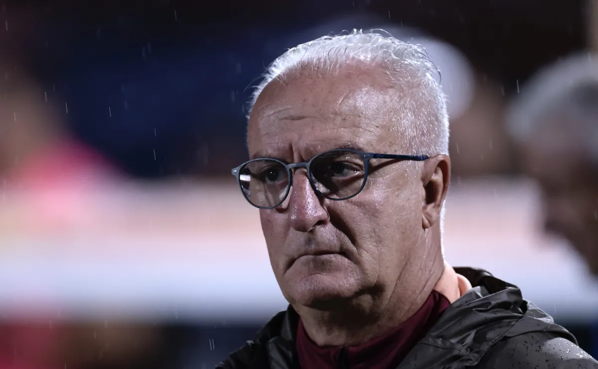 Dorival está irritado com Osmar Stabile e vai mudar postura mesmo com risco de demissão no Corinthians