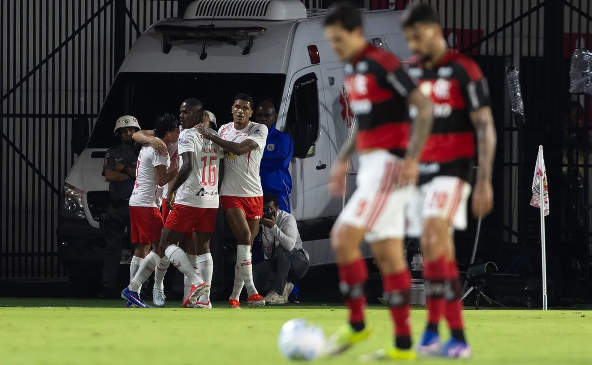 Flamengo não sofria uma derrota por três gols de diferença há quase dois anos e acende alerta