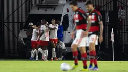 Isidro Pitta jogador do Bragantino comemora seu gol durante partida contra o Flamengo no estadio Cicero De Souza Marques pelo campeonato Brasileiro A 2026. Foto: Joisel Amaral/AGIF