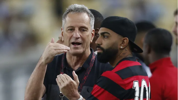 Rodolfo Landim e Gabigol no Maracanã em partida que ocorreu em 2023