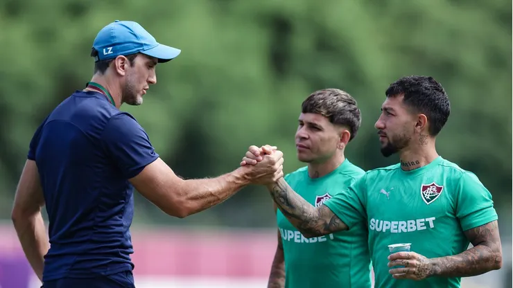 Zubeldía durante treino desta sexta-feira (3)