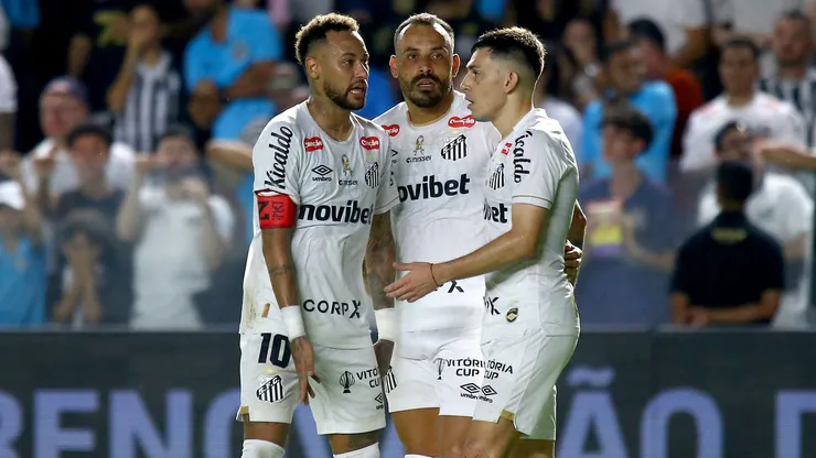 Moises jogador do Santos comemora seu gol durante partida contra o Remo no estadio Vila Belmiro pelo campeonato Brasileiro A 2026. Foto: Mauricio De Souza/AGIF