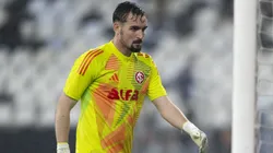 Anthoni goleiro do Internacional lamenta durante partida contra o Botafogo no estadio Engenhao pelo campeonato Brasileiro A 2025. Foto: Jorge Rodrigues/AGIF