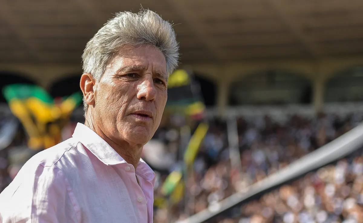 Vasco terá quatro reforços contra o Botafogo, e Renato Gaúcho define escalação