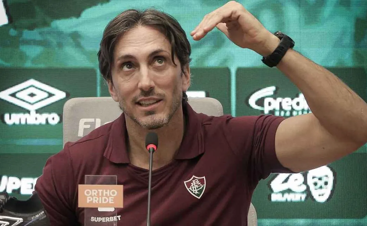 Zubeldía explica ausência de Riquelme Felipe nas últimas partidas do Fluminense: “Tomei a decisão”