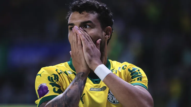 Jefté sofreu lesão e virou desfalque do Palmeiras.