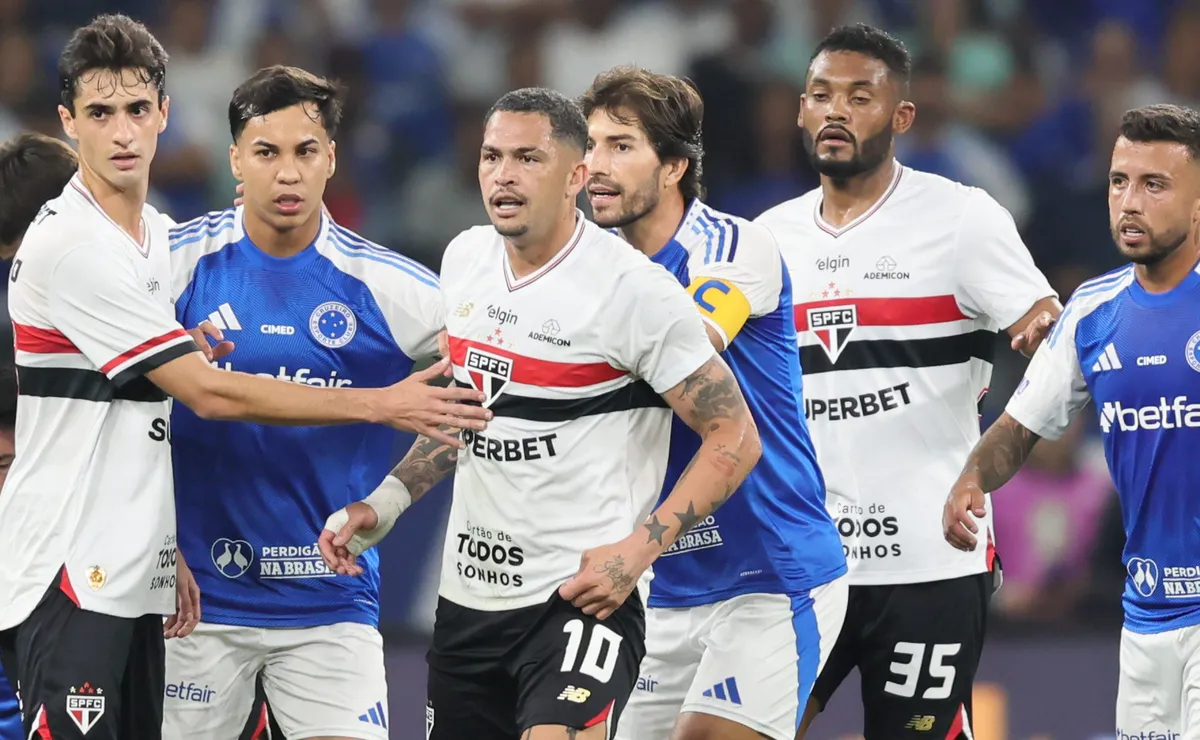 Vidente aponta o São Paulo como favorito contra o Cruzeiro em partida do Brasileirão
