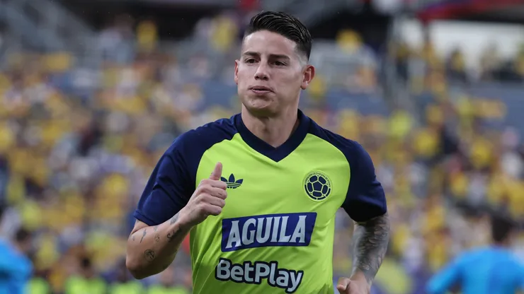 ORLANDO, FLORIDA - MARCH 26: James Rodriguez of Colombia warms up prior to the international friendly match between Colombia and Croatia at Camping World Stadium on March 26, 2026 in Orlando, Florida. (Photo by Leonardo Fernandez/Getty Images)