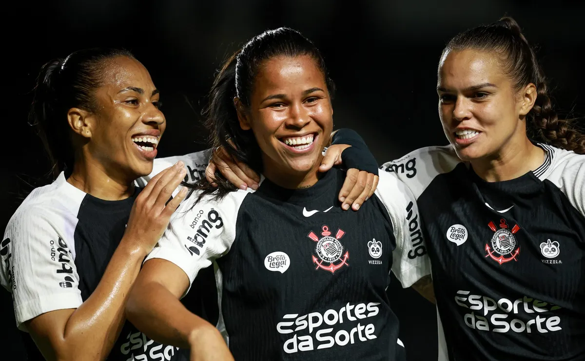 Corinthians vence Bragantino no retorno à Fazendinha e assume liderança do Brasileirão Feminino