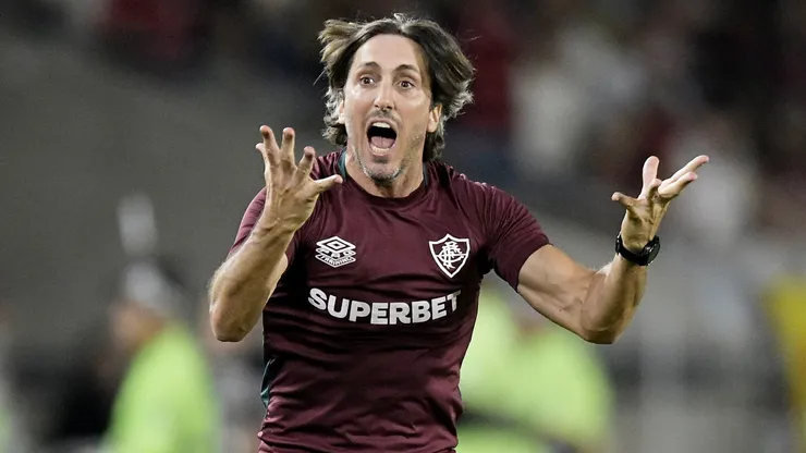 Zubeldía no comando técnico do Fluminense.