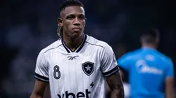 Danilo durante partida do Fogão diante do Palmeiras