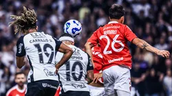Memphis Depay jogador do Corinthians durante partida contra o Internacional no estadio Arena Corinthians pelo campeonato Brasileiro A 2025. Foto: Marcello Zambrana/AGIF