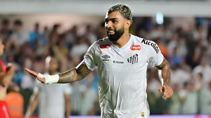 Gabigol jogador do Santos pode enfrentar seu ex-clube. Foto: Jota Erre/AGIF