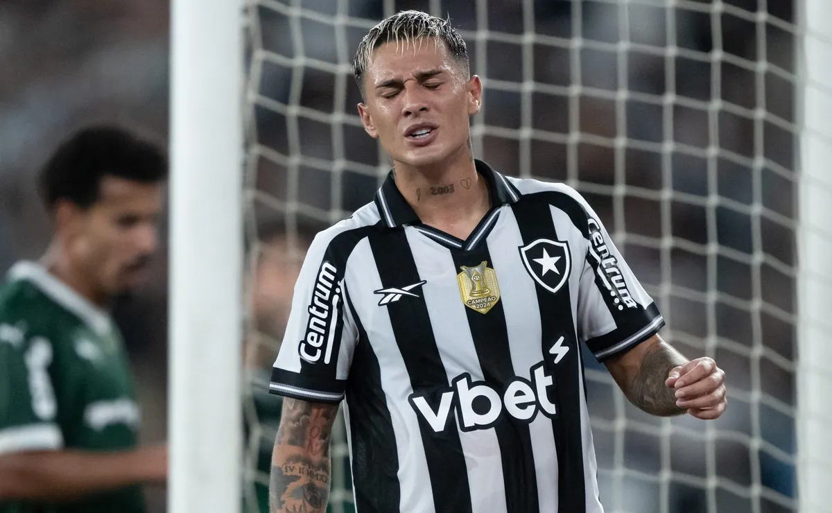 Botafogo deixa Mateo Ponte fora contra o Vasco por limite de estrangeiros no Campeonato Brasileiro