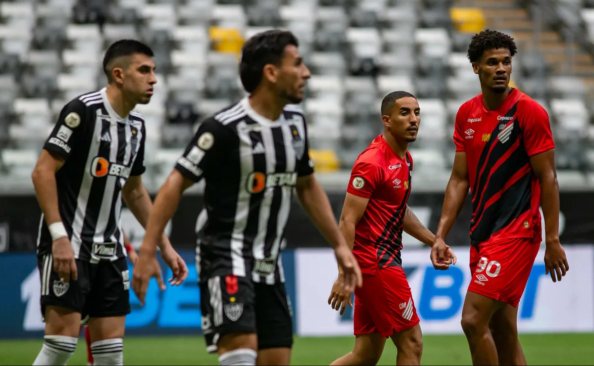 Vidente aponta Atlético-MG como favorito contra o Athletico-PR no Brasileirão