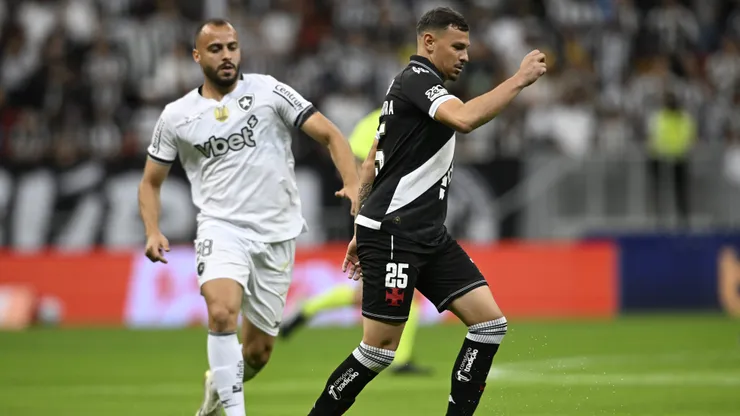 Vasco e Botafogo se enfrentam pelo Brasileirão. Foto: Mateus Bonomi/AGIF