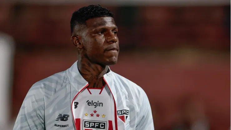 SP - SAO PAULO - 12/03/2026 - BRASILEIRO A 2025, SAO PAULO X CHAPECOENSE - Arboleda jogador do Sao Paulo durante partida contra o Chapecoense no estadio Caninde pelo campeonato Brasileiro A 2025. Foto: Marcello Zambrana/AGIF